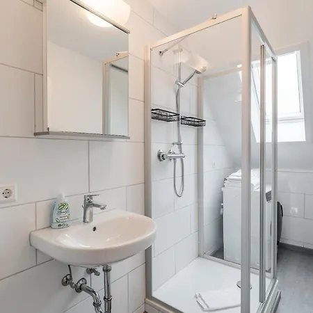 2 Dachstudio Mit 4 Einzelbetten * Pforzheim